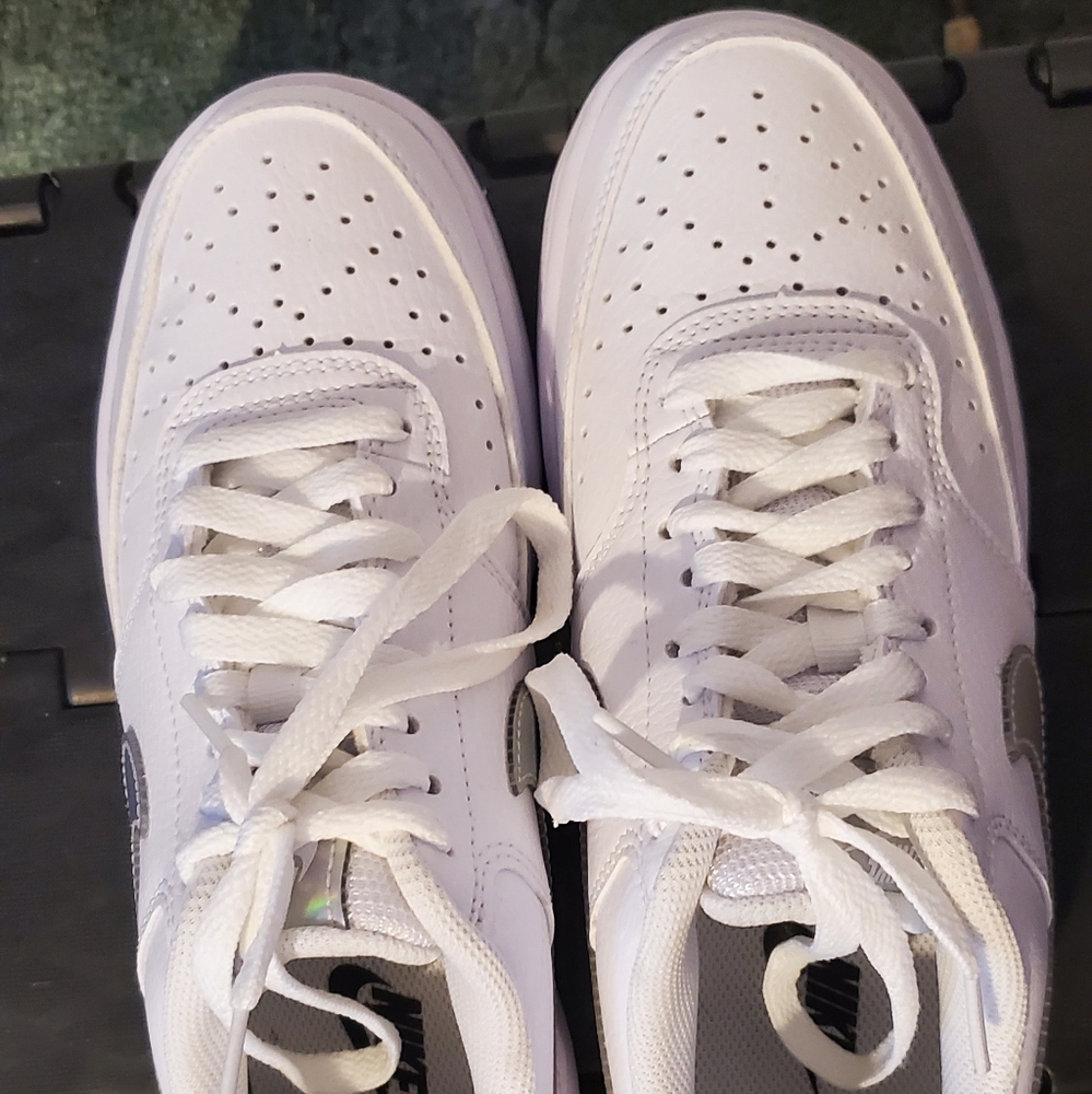 Nike Women's Court Vision Low - Picture 2 of 5